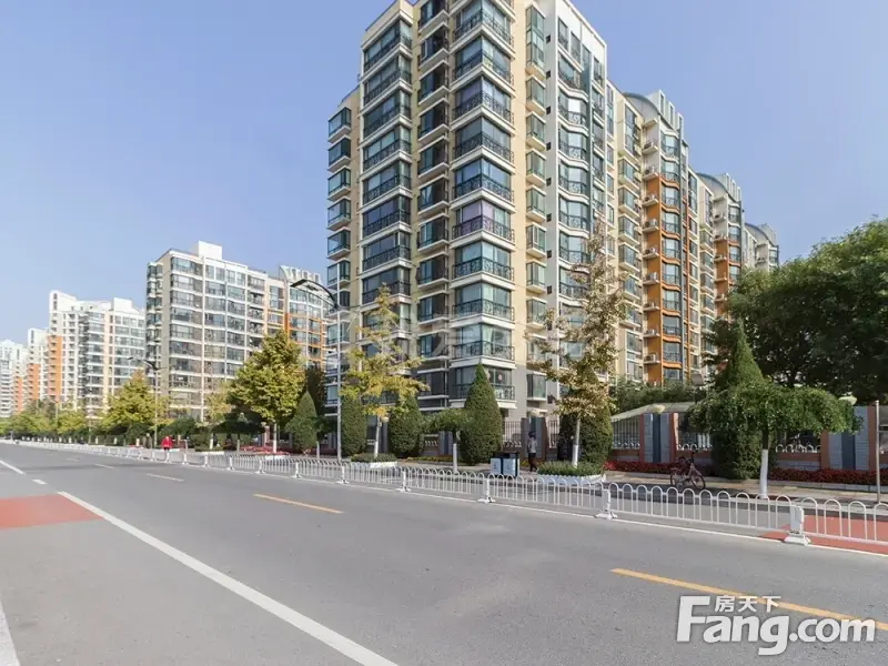 草桥2007年新社区,东南向错层3居室,带客厅,诚心卖
