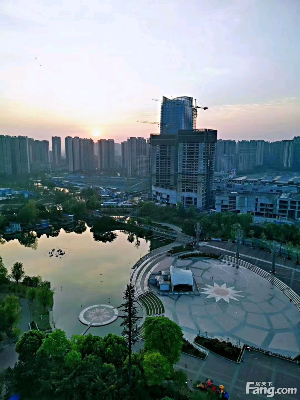 置业顾问文佳林发布了一条珠江悦湖国际的抖房