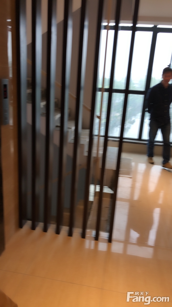 置业顾问陈小环发布了一条虹桥融景的抖房