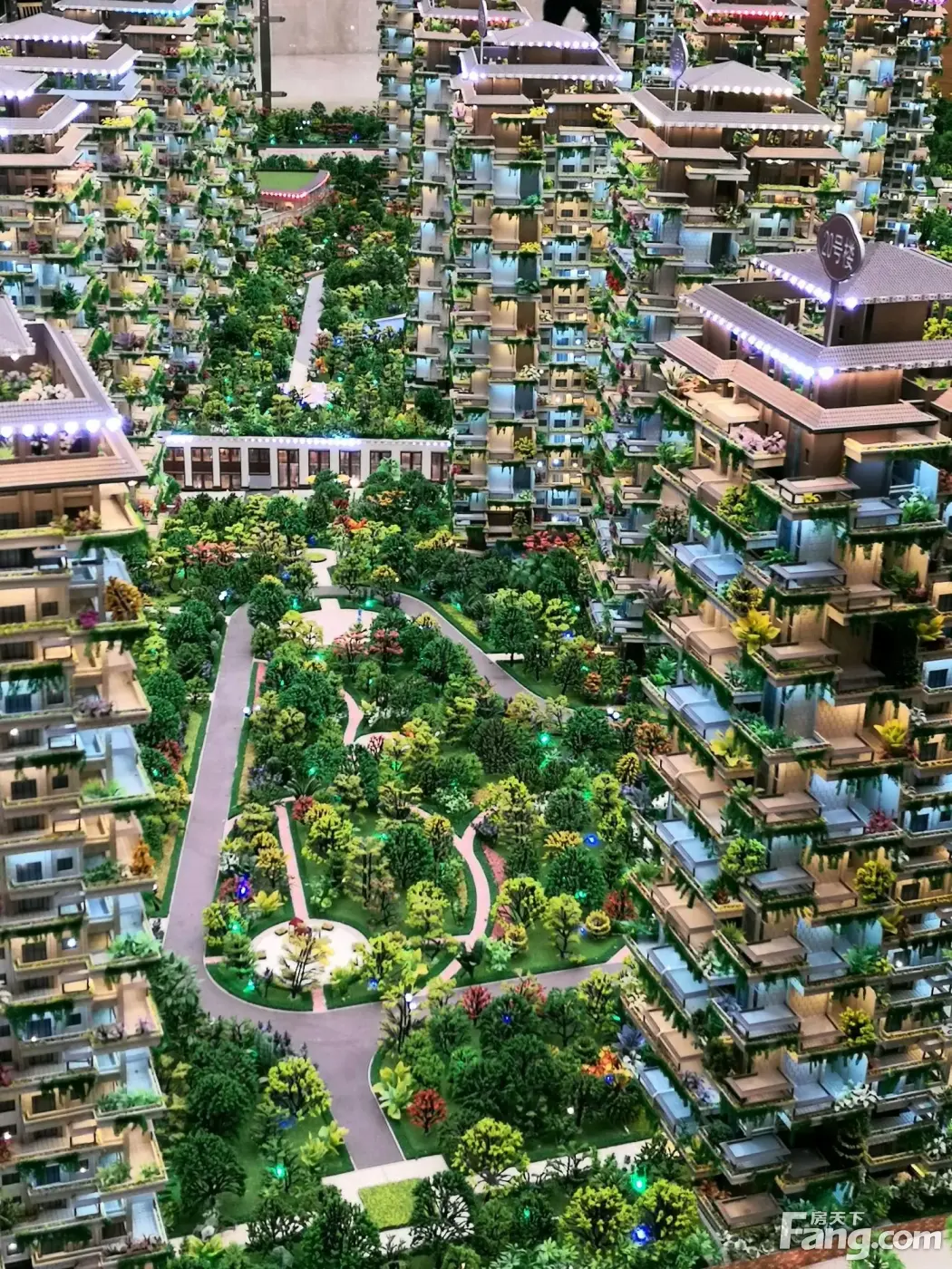 亨特山屿湖怎么样?看置业顾问何丽鹏发布了一条项目新