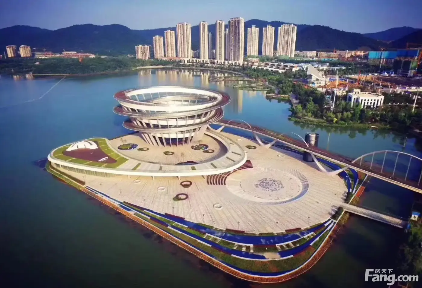 绿地麓湖郡怎么样？看现场置业顾问发布了2条项目新消息！