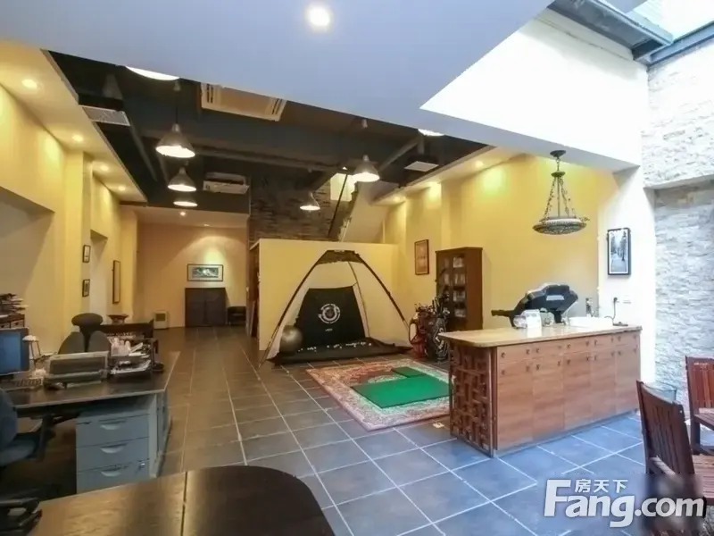 精装修边套,5米地下室,露台阁楼,花园100平.