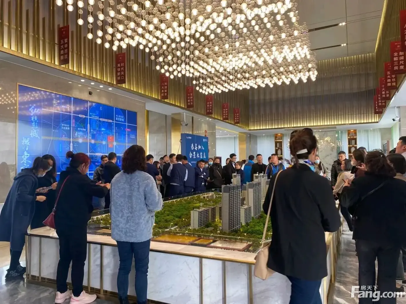 样板间展示合景珑悦東方98户型样板间展示合景珑悦東方售楼处的早晨