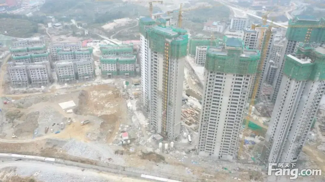贵阳恒大半山御景好不好?置业顾问从项目现场发回新组图