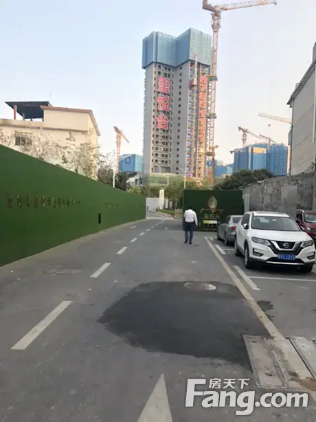 玺悦台新拍现场谍照,实时了解楼盘新动态!