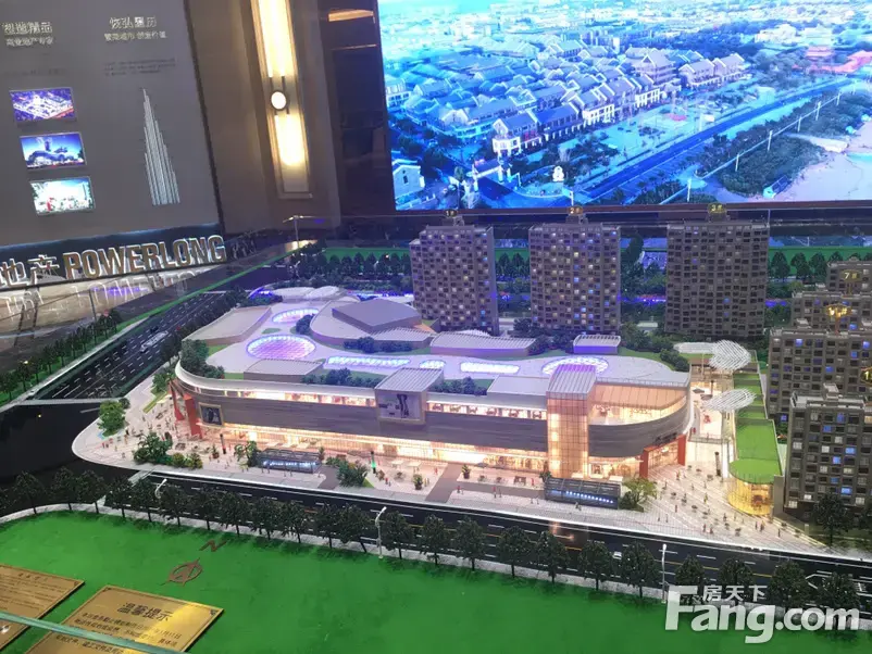 奉发宝龙广场好不好置业顾问从项目现场发回新组图