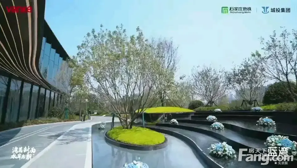 地铁万科蓝湾怎么样看现场置业顾问发布了4条项目新消息