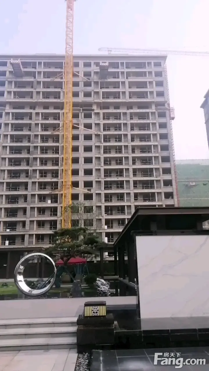 建业中州上院好不好置业顾问从项目现场发回新鲜组图