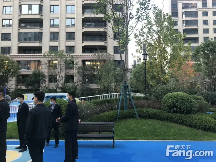 中海长安府好不好置业顾问从项目现场发回新鲜组图