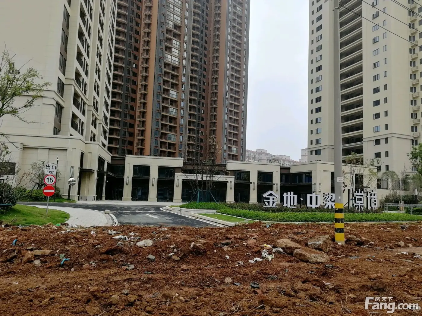 金地城与城棠境好不好置业顾问从项目现场发回新组图