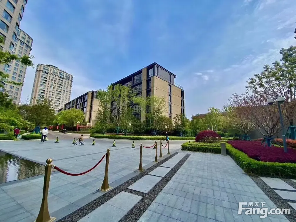 融创滨江壹号院图片相册,融创滨江壹号院户型图,样板间图,装修效果图,实景图-上海房天下