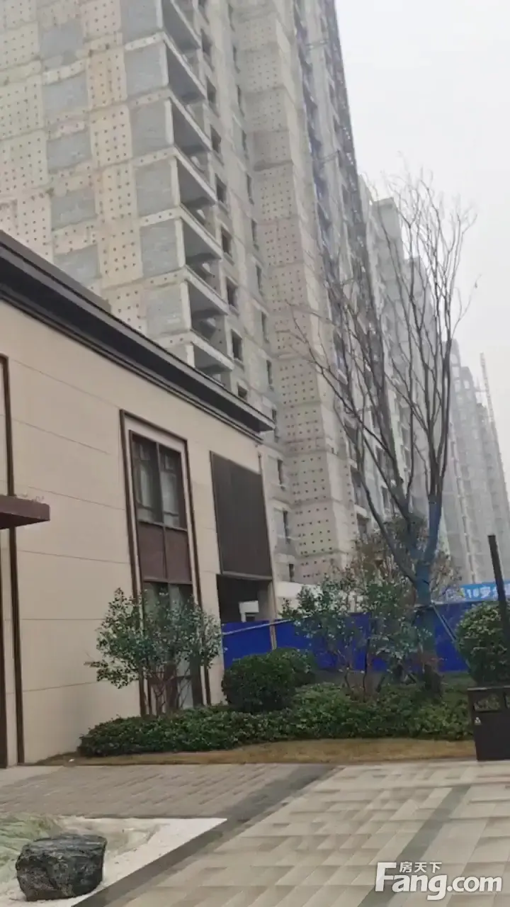 从建业中州上院现场发来5条项目新消息请查看