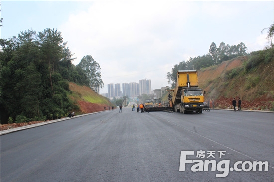 岷东大道青神段建设情况 预计12月建成通车