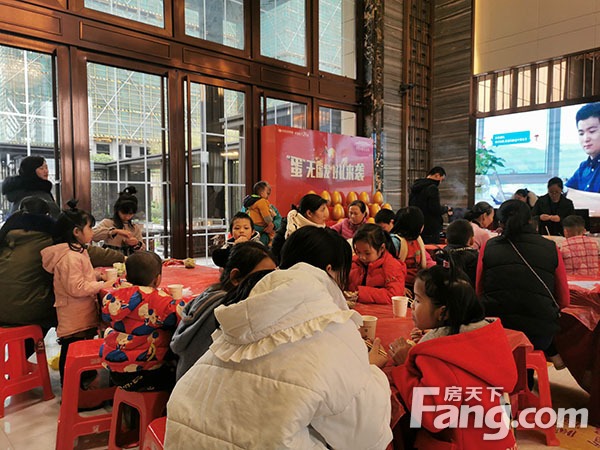 这个冬天不怕冻！中梁·国宾首府团圆饺子宴温馨举办