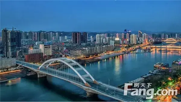 【天福·山河观邸】2.2万亿美元流出,比通货膨胀跑得更快的只有它!