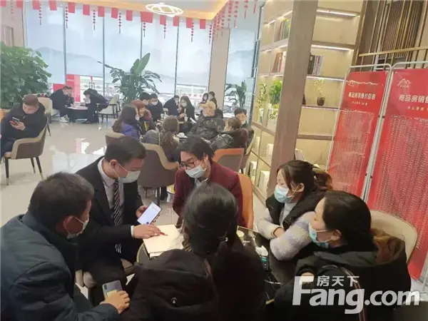 半山学府|燃动全城 首开劲销90%，抢铺热潮势不可挡！