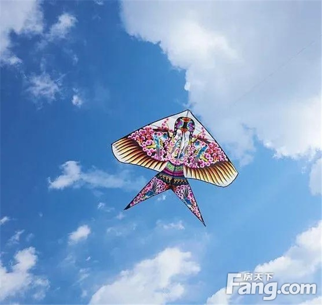 漯河绿地城第二届风筝节即将盛大启幕，快带上你的风筝来撒欢儿吧～