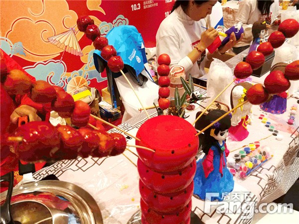 弘利派发 助力安家 |「十一国潮趴」正弘生活节精彩落幕