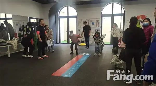 “大约在冬季”琨御府首届室内趣味运动会完美落幕！