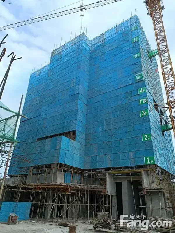 信合·中央公园丨匠心倾筑，喜封金顶，美好生活渐入家境。