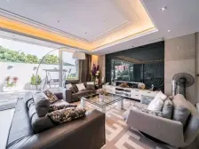 省税,公司转让!罕有732.5平方米洋房,大花园490平方米