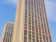 宝龙城市广场公寓1室1厅东西
