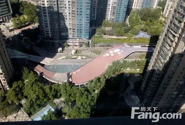 凤凰城 出门商超,10号线,机场线 同看裘马都,北京朝阳三元桥租房 - 房