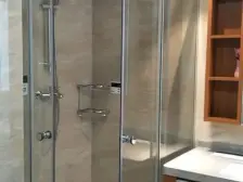 此房产权清晰,业主诚心出售,户型方正采光好视野开阔