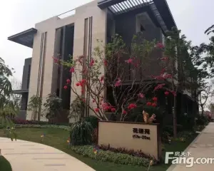 彰泰红树湾翡翠墅 毛坯 诚心出售 边套 采光好