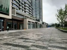 凤天路 华宇城M8 清水跃层 实得面积160