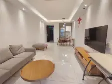 保养好,朝南,格局方正,产权清晰,业主诚心出售!