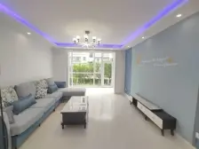 新出一楼带花园 94平两室全明 全新装修 有集市