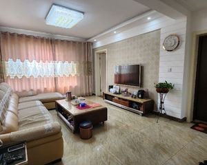 明佳花园3室1厅1卫南朝向122.00万元出售