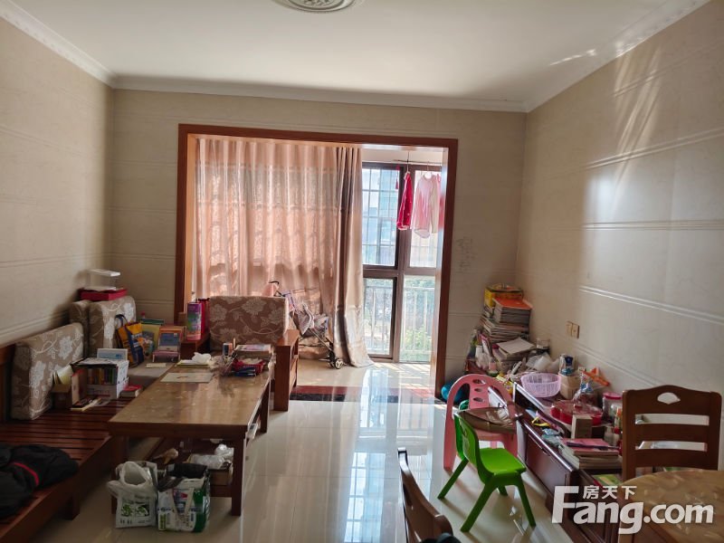 龙景豪庭3室1厅1卫南朝向53.00万元出售