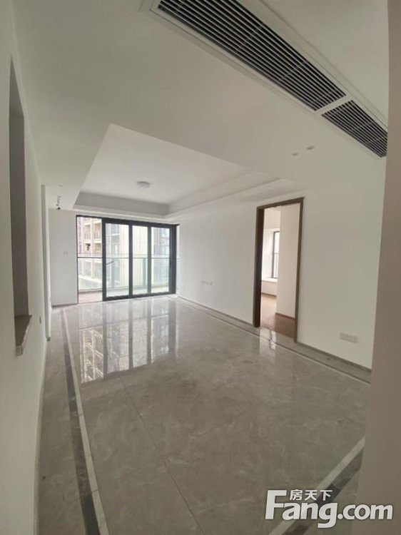 越秀星汇瀚府4室2厅2卫南朝向186.00万元出售