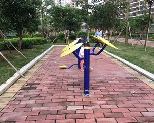 诚心出售,户型方正,精装,朝南三房一卫,宜居宜养老