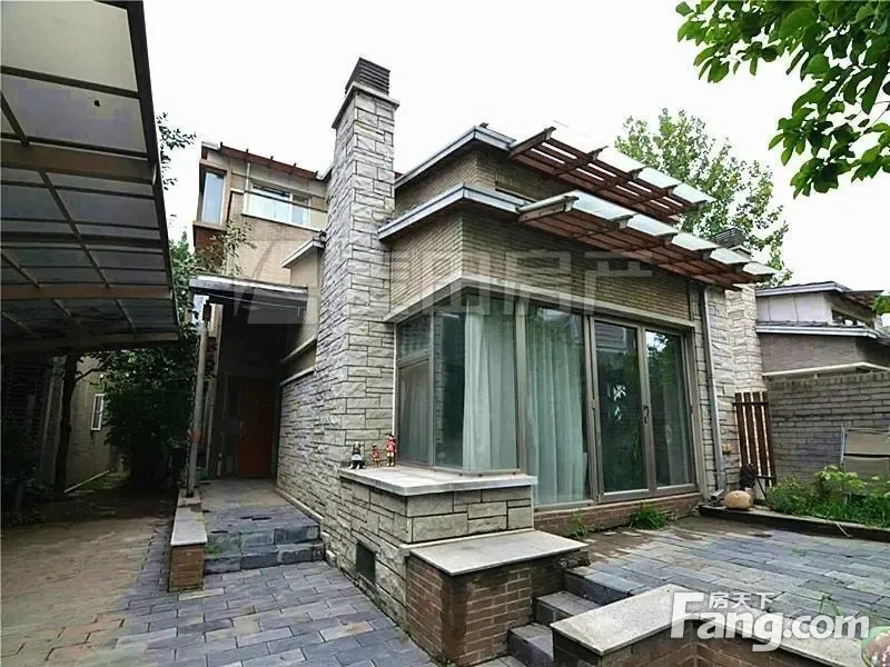 新出龙湾独栋 4万平阔湖美景 366平 2150万,北京顺义中央别墅区龙湾