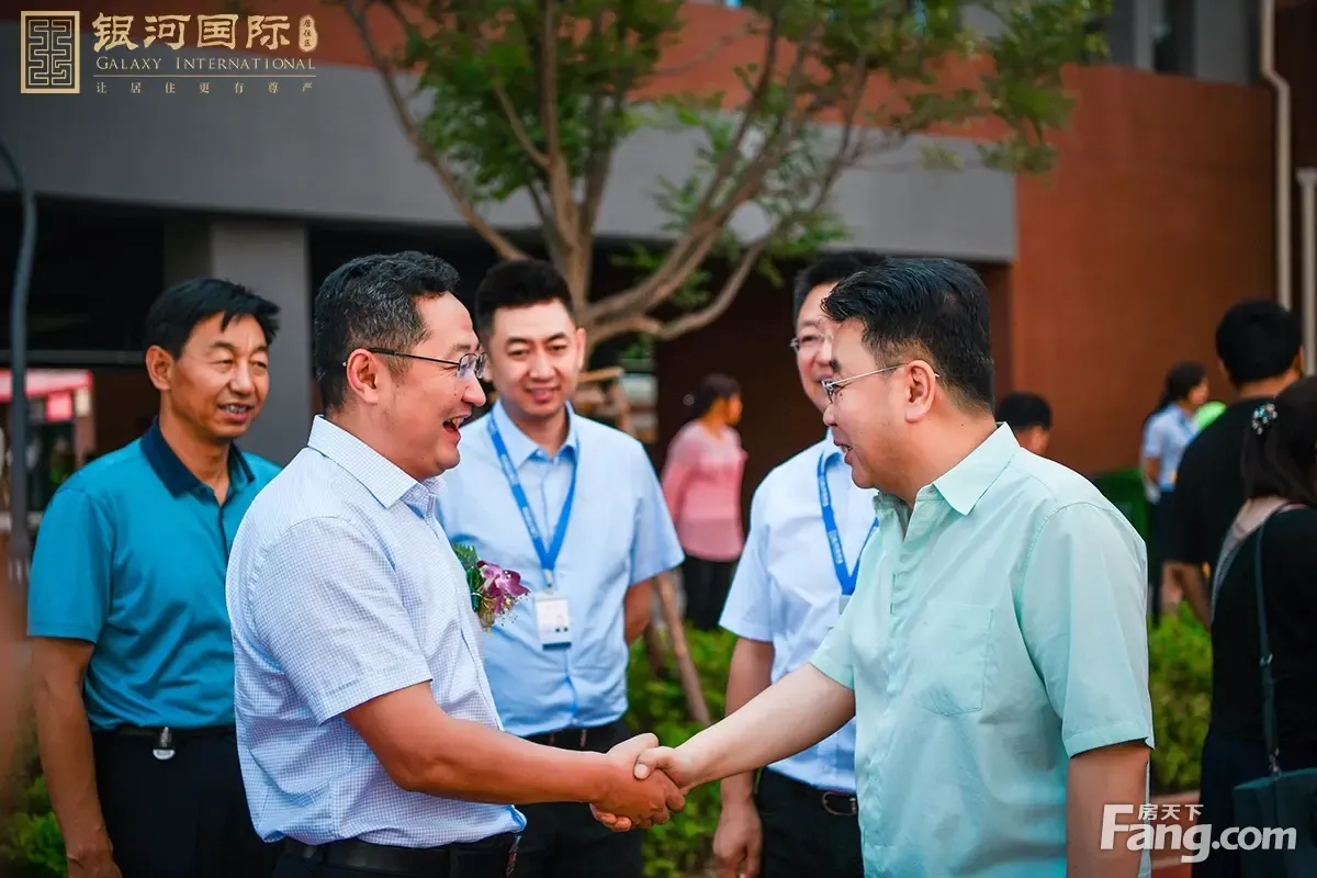 银河国际居住区三期怎么样?看现场置业顾问发布了5条项目新消息!