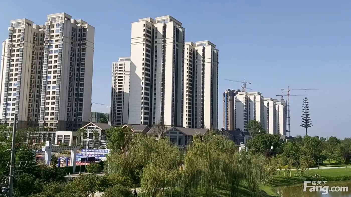 从恒大天府城邦现场发来4条项目新消息请查看