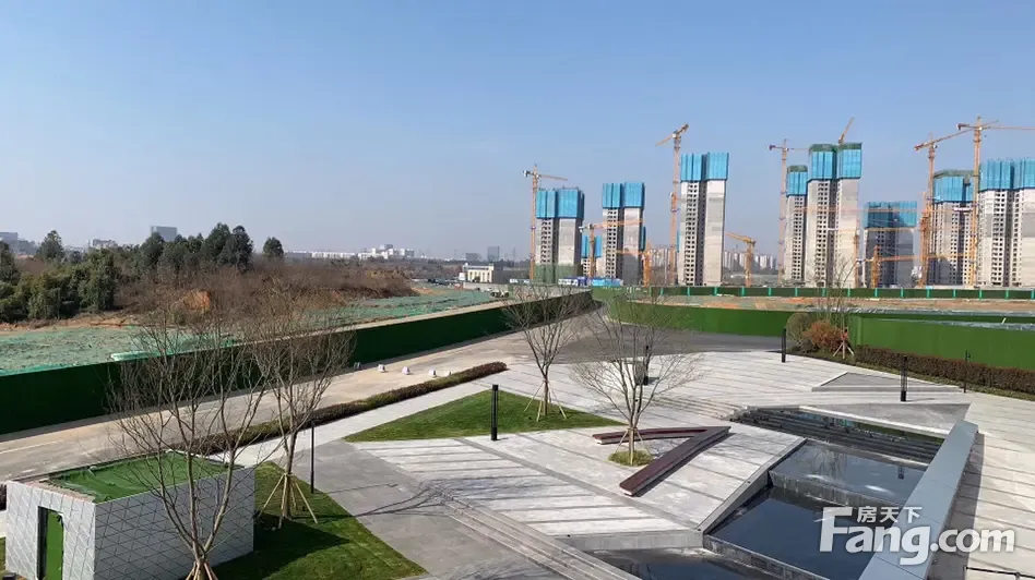 怡心湖岸新拍现场图片,实时了解楼盘新动态!