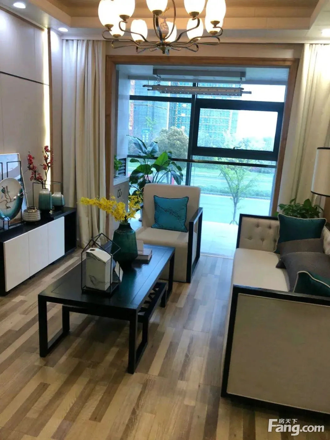 从虹运驿府现场发来5条项目新消息,请查看!