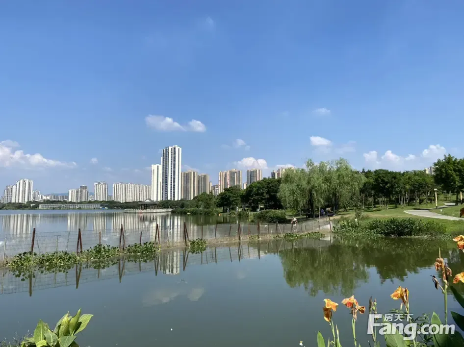 清远时代水岸,万达旁边,飞来湖在门口