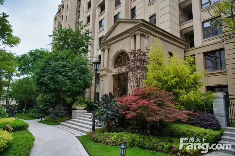 观山御璟新拍现场谍照,实时了解楼盘新动态!-重庆新房网-房天下