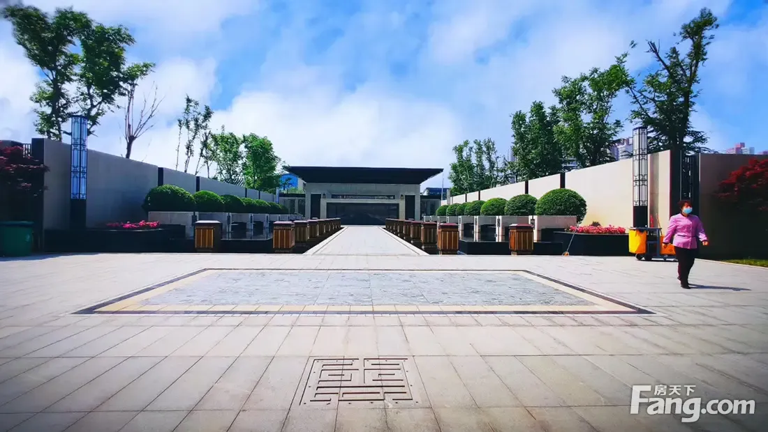 鹿园华府好不好置业顾问从项目现场发回新组图