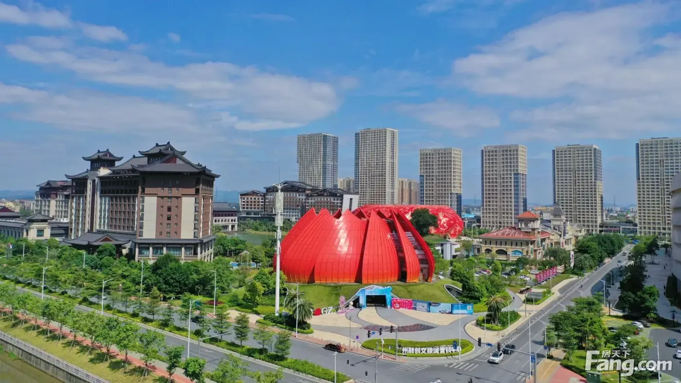 广州融创文旅城好不好置业顾问从项目现场发回新鲜组图