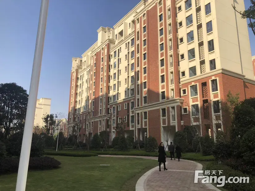 悠珀屿二期,电梯洋房,紧邻湿地公园,诚意登记中……嘉裕第六洲悠泊屿