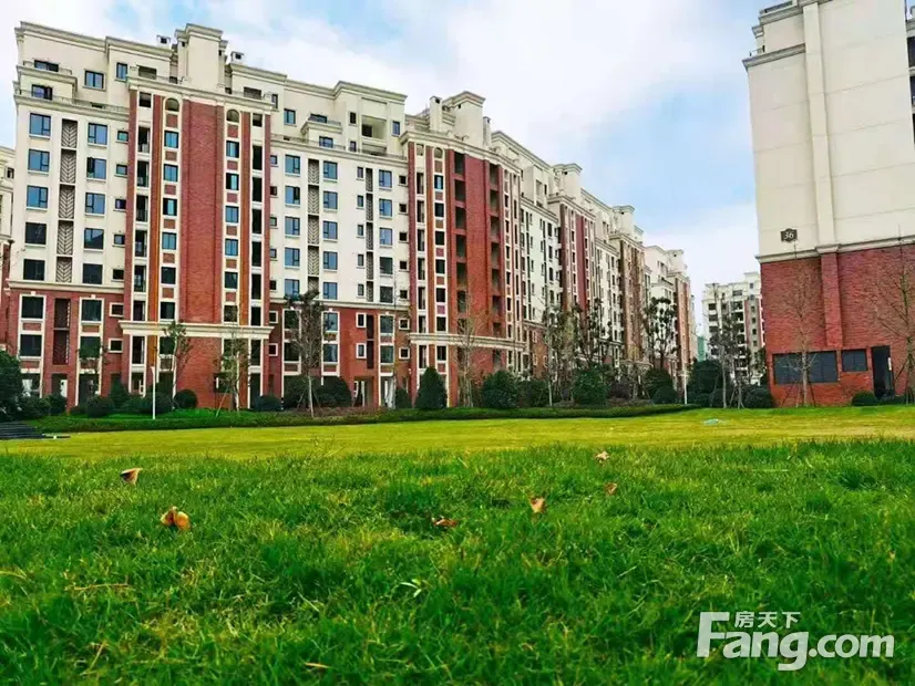 洋房顶跃,别墅级别6米挑高,喜欢吗?