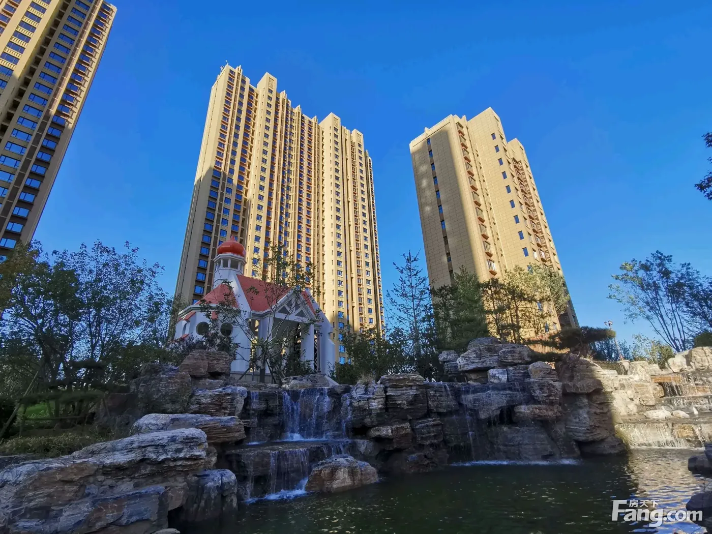 有图有真相!给大家晒一下卓正上东区现场实拍