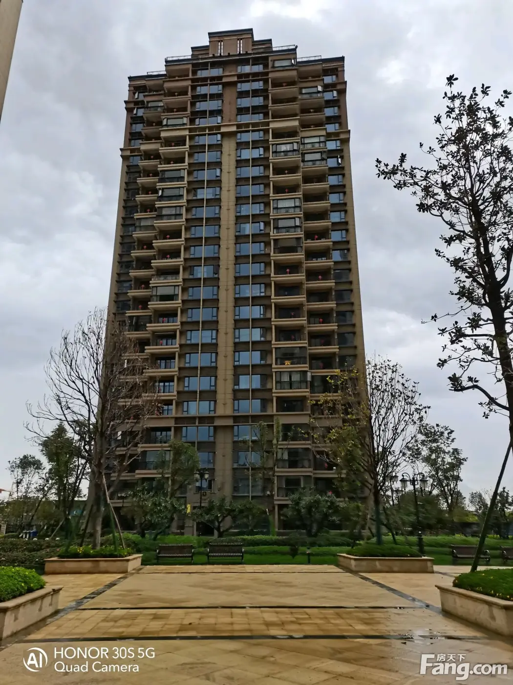 昆明恒大城好不好置业顾问从项目现场发回新鲜组图