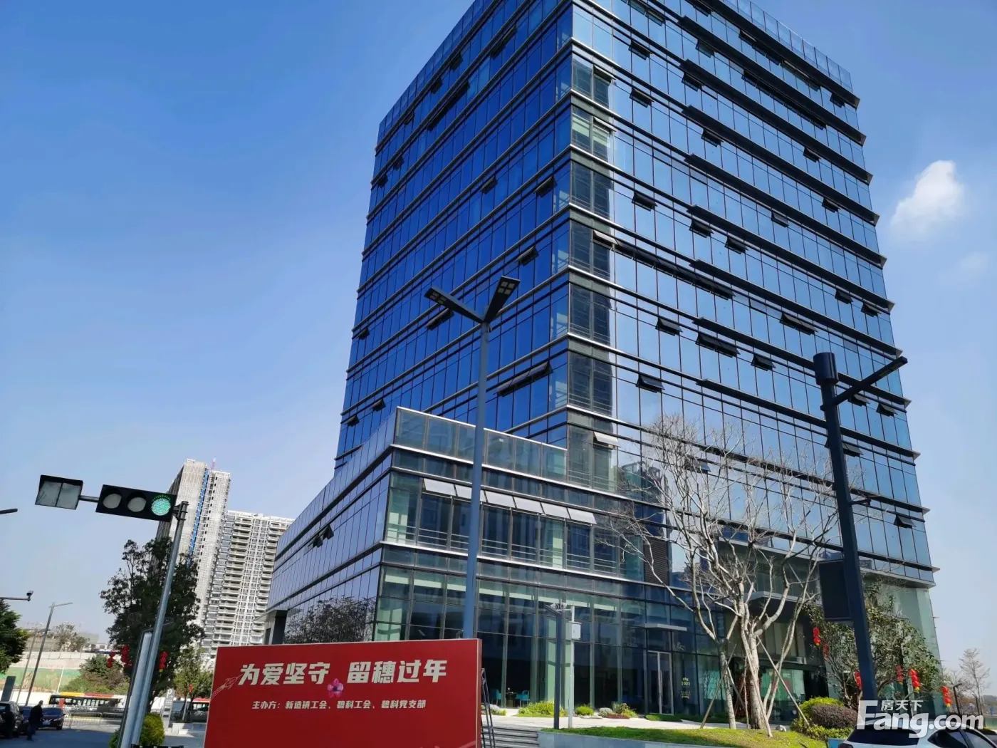 思科智慧城12光年新拍现场谍照实时了解楼盘新动态